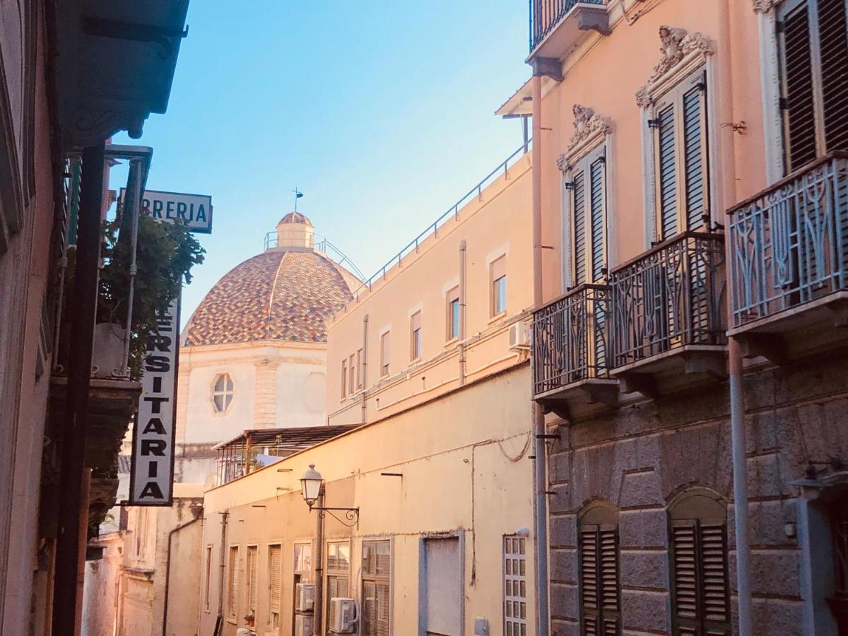 Casetta Alu' - Il Tuo Nido A Stampace Cagliari Eksteriør bilde